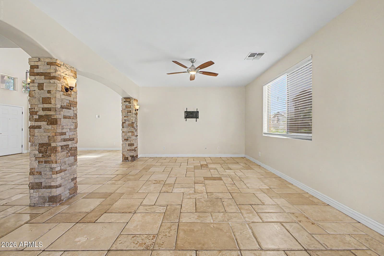 3395 W SOUTH BUTTE Road, San Tan Valley, AZ 85144 — photo 6 of 38