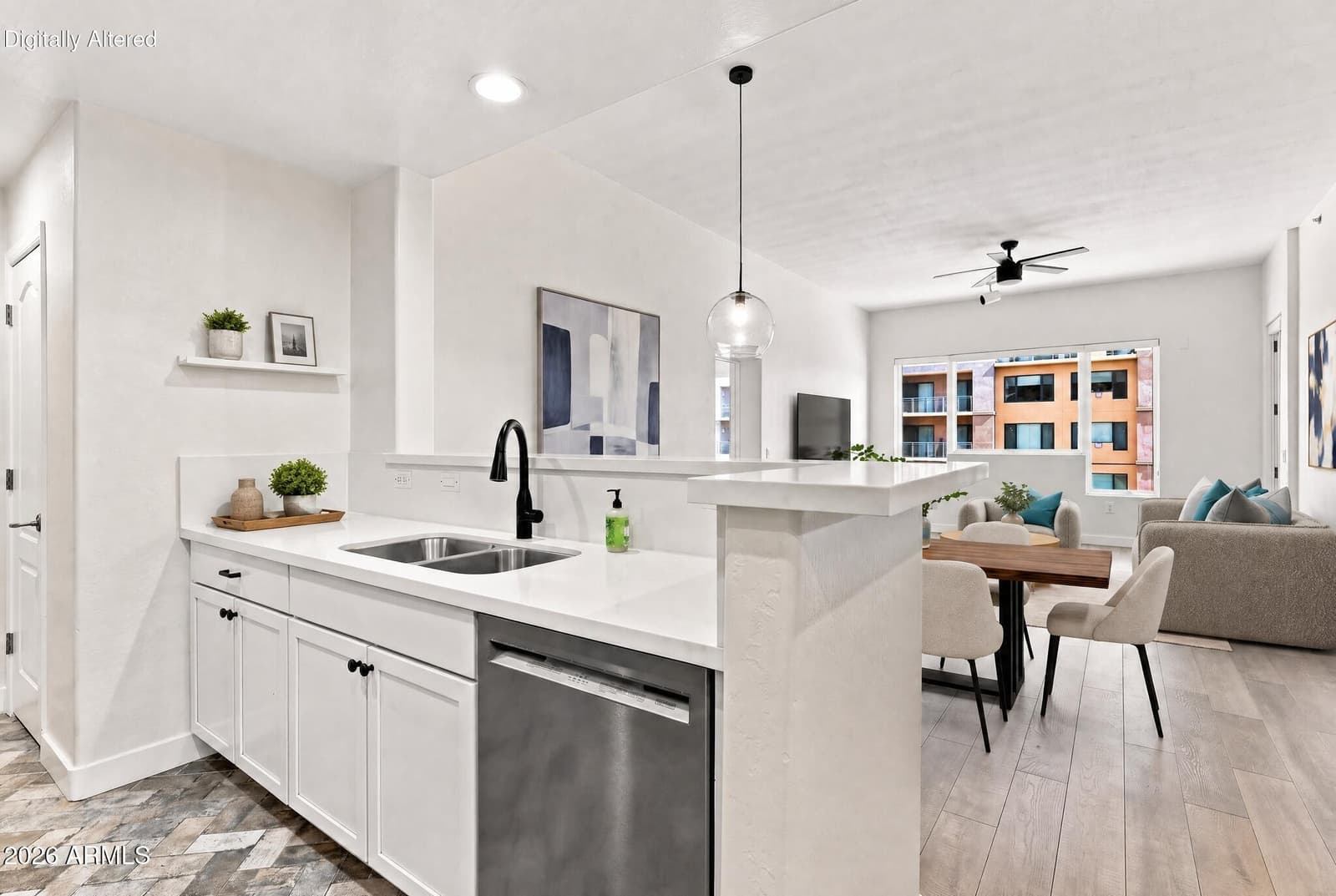 16 W ENCANTO Boulevard 415, Phoenix, AZ 85003 — photo 5 of 58
