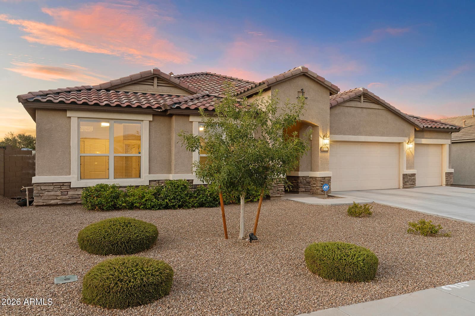 13836 W REMUDA Drive, Peoria, AZ 85383 — photo 6 of 40