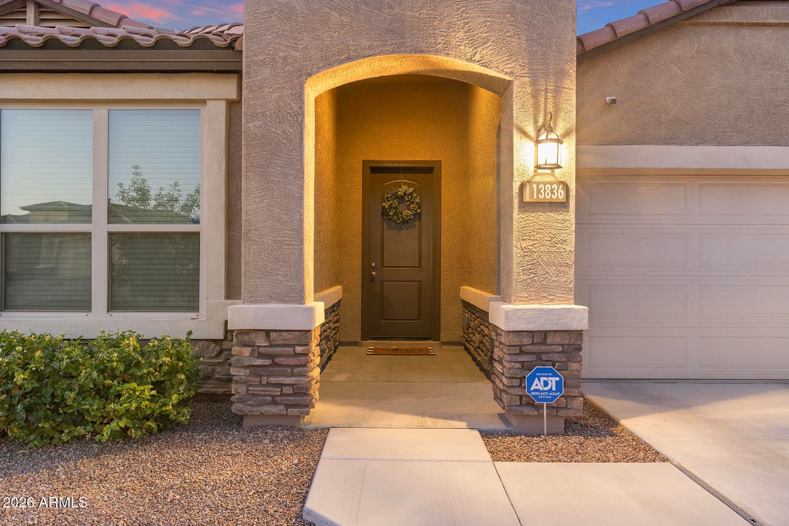 13836 W REMUDA Drive, Peoria, AZ 85383 — photo 8 of 40