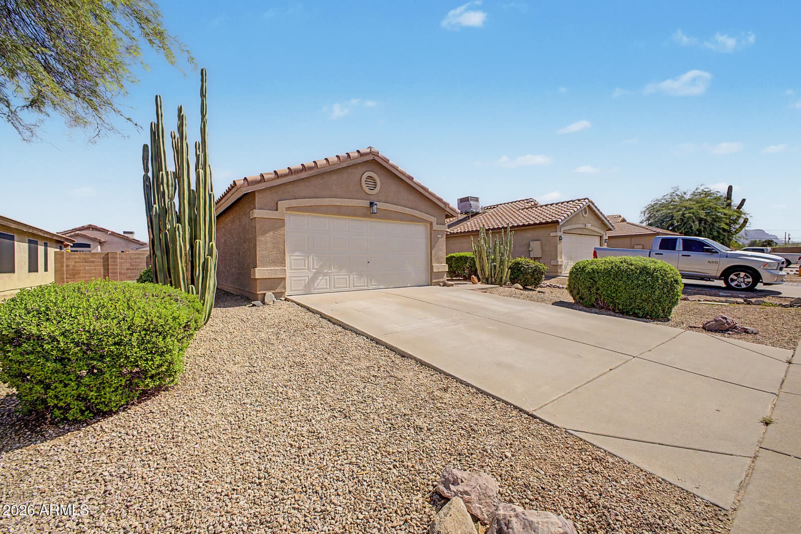 1078 E PIMA Avenue, Apache Junction, AZ 85119 — photo 5 of 39