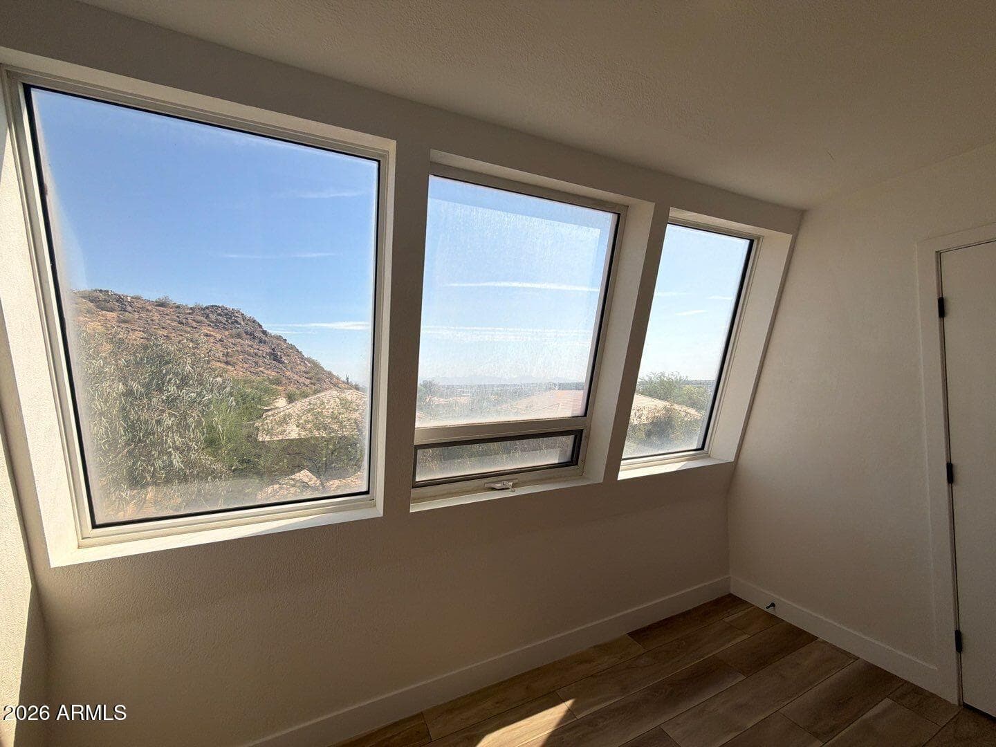 1601 W SUNNYSIDE Drive 121, Phoenix, AZ 85029 — photo 18 of 38