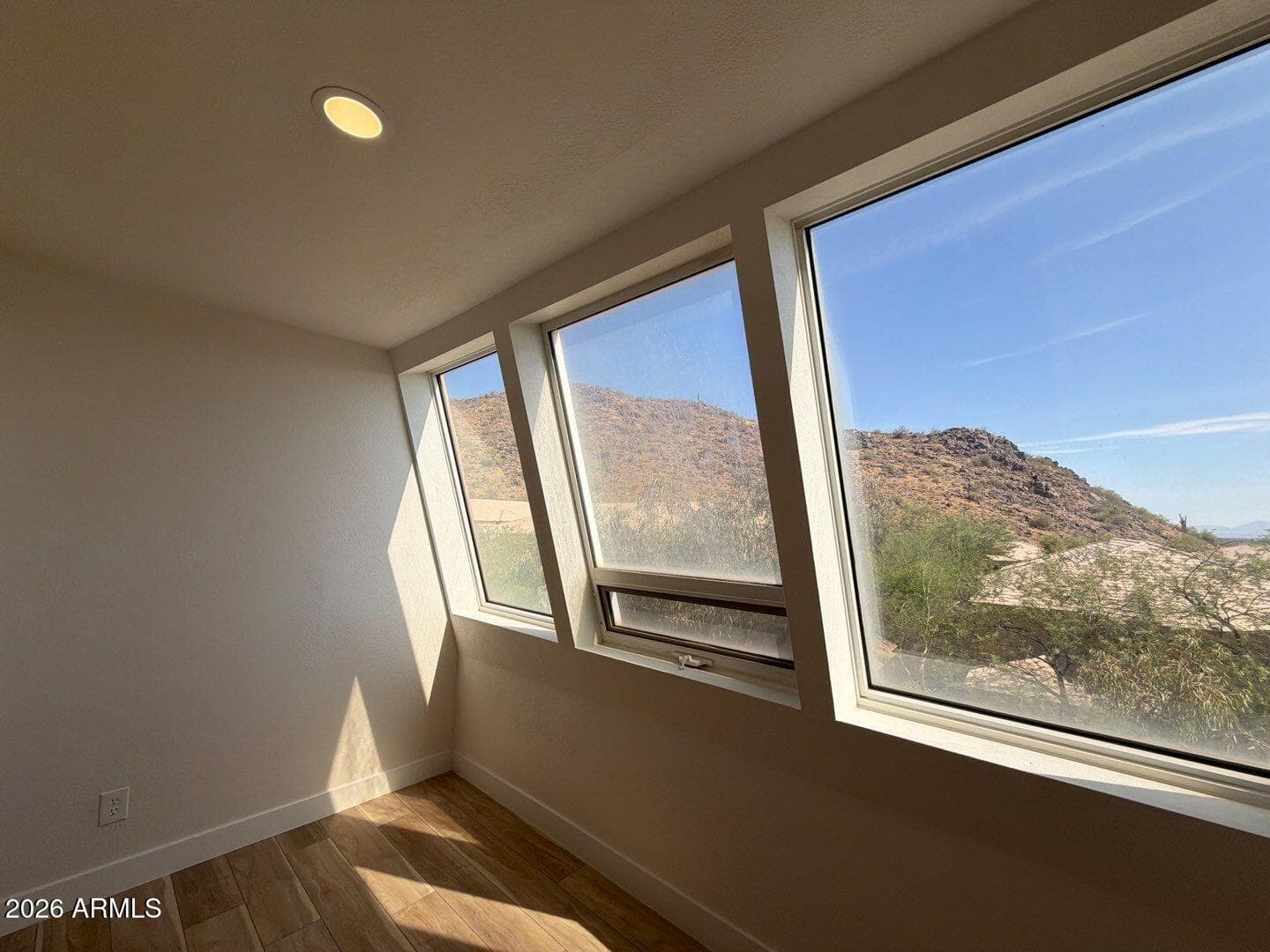 1601 W SUNNYSIDE Drive 121, Phoenix, AZ 85029 — photo 19 of 38
