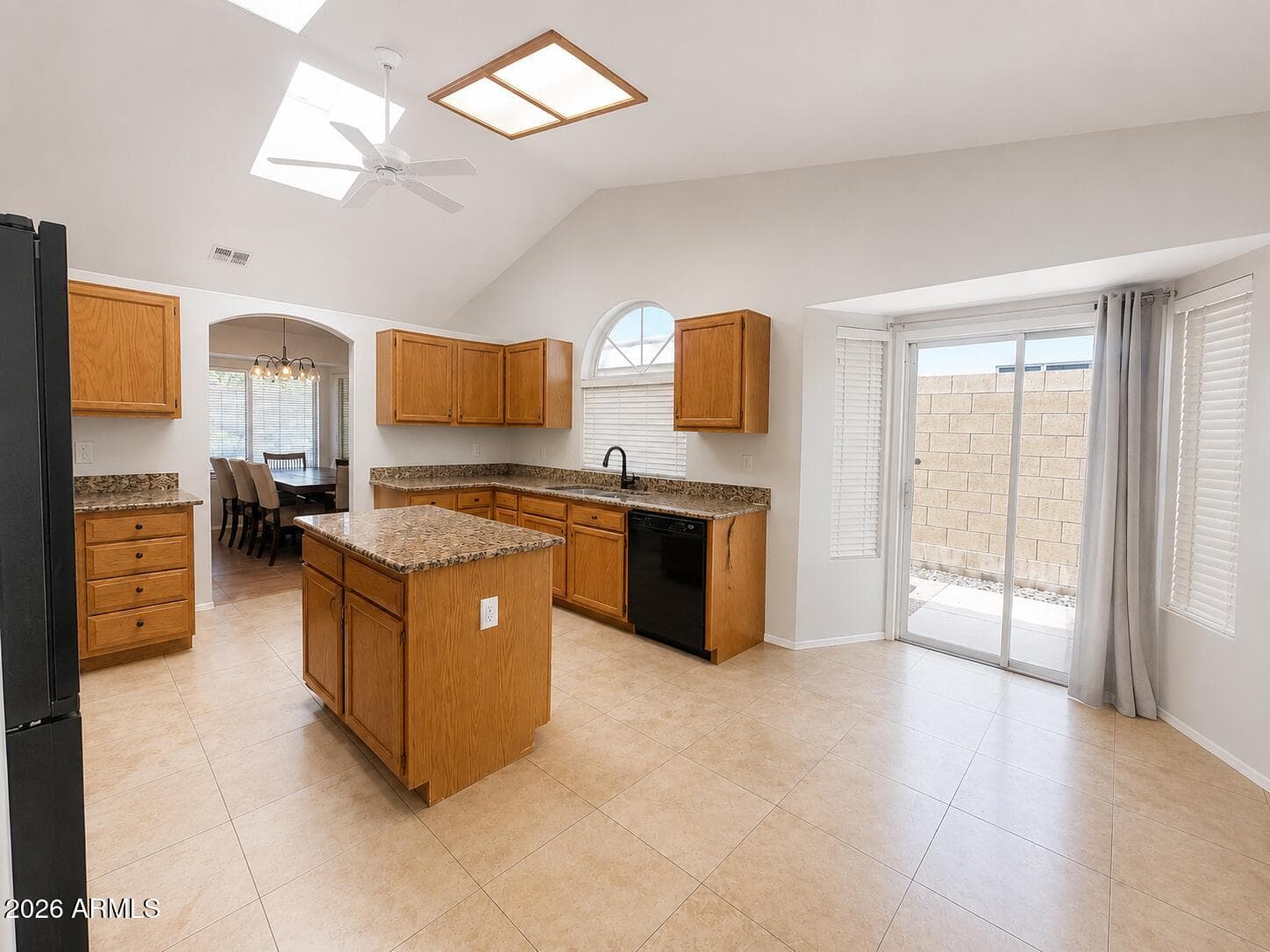 2313 E ROCKLEDGE Road, Phoenix, AZ 85048 — photo 5 of 23