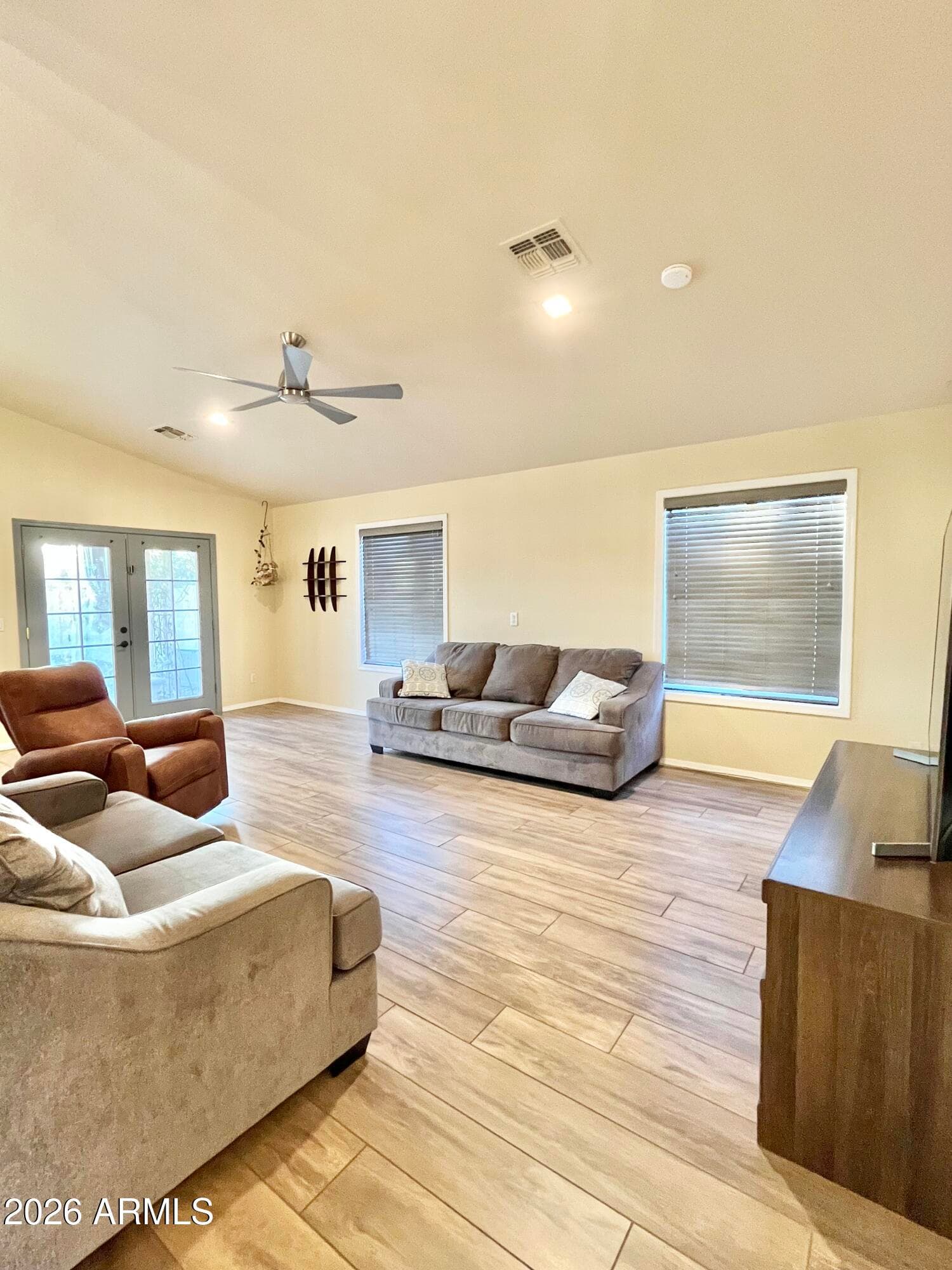 6914 S 22nd Lane, Phoenix, AZ 85041 — photo 4 of 33
