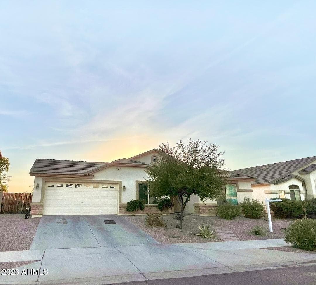 6914 S 22nd Lane, Phoenix, AZ 85041 — photo 2 of 33