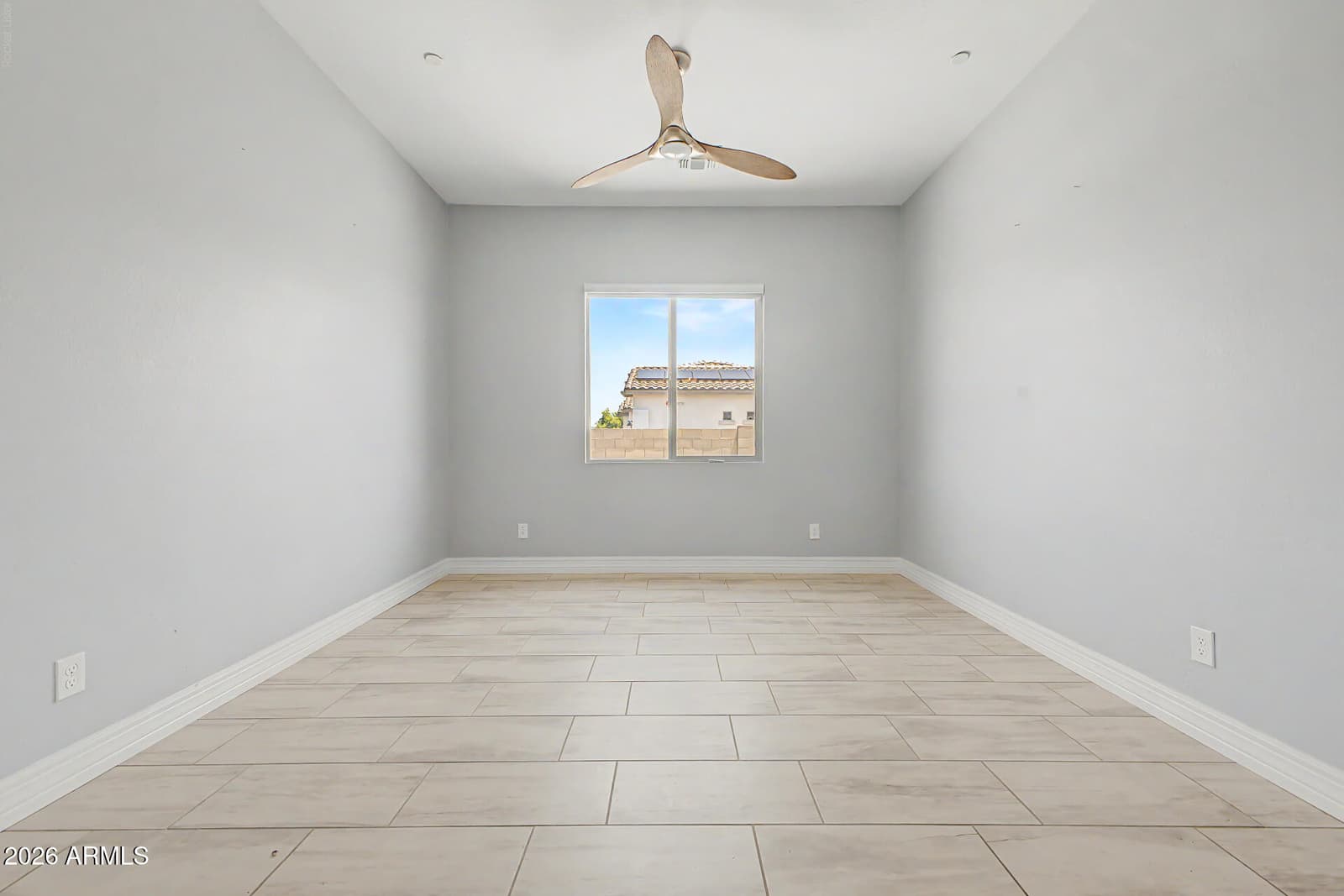 7563 W ELECTRA Lane, Peoria, AZ 85383 — photo 5 of 50