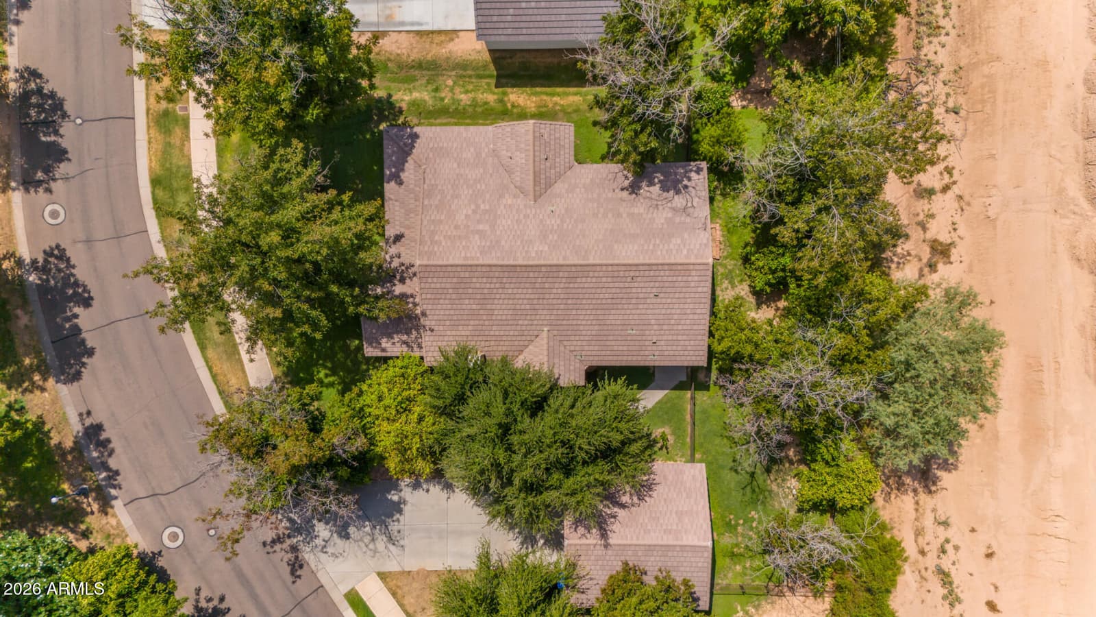2720 W HARVEST GROVES Lane, Phoenix, AZ 85041 — photo 80 of 95