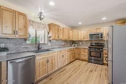 2540 W DIAMOND Drive, Benson, AZ 85602 — photo 10 of 54