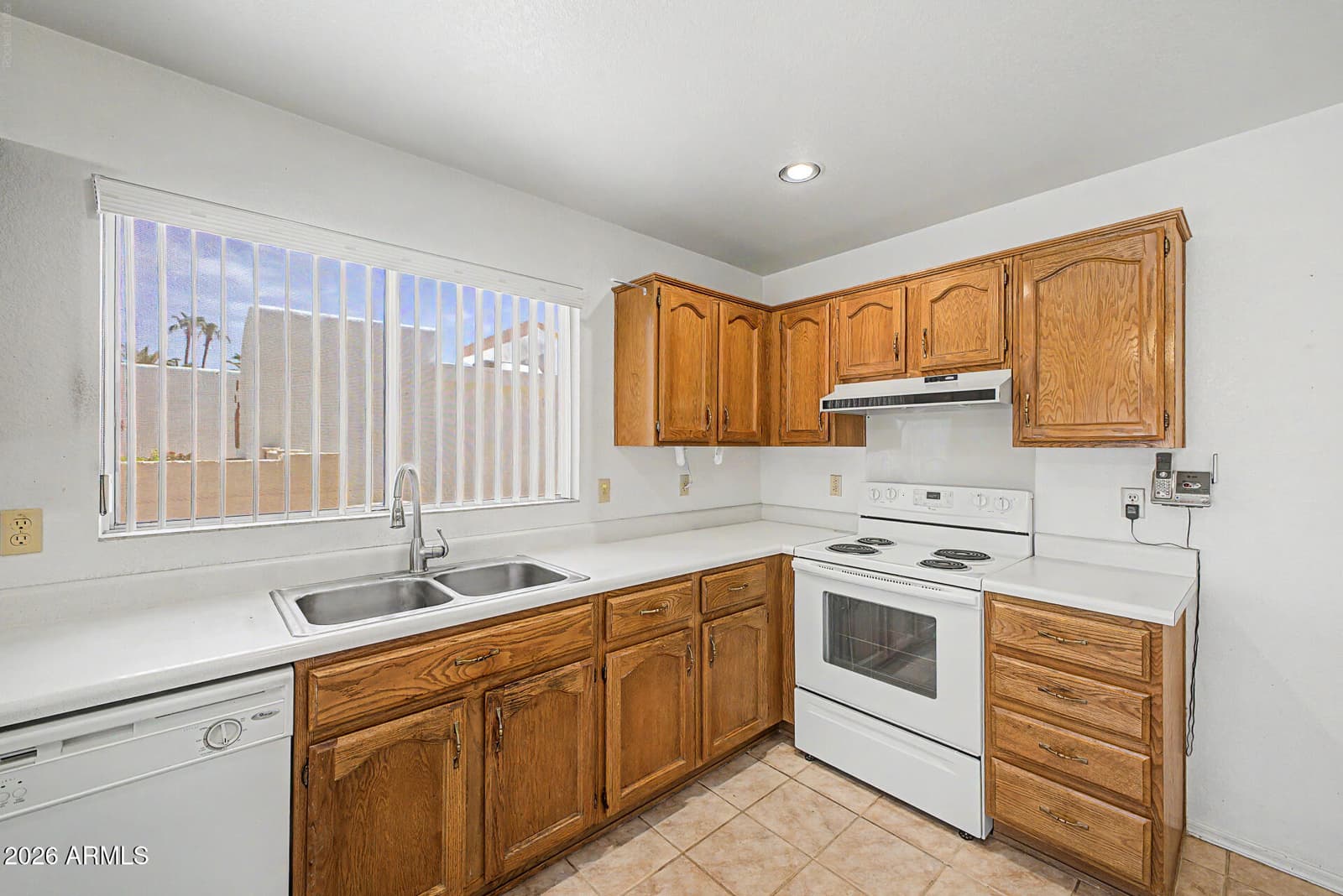 25802 S HOWARD Drive, Sun Lakes, AZ 85248 — photo 15 of 39