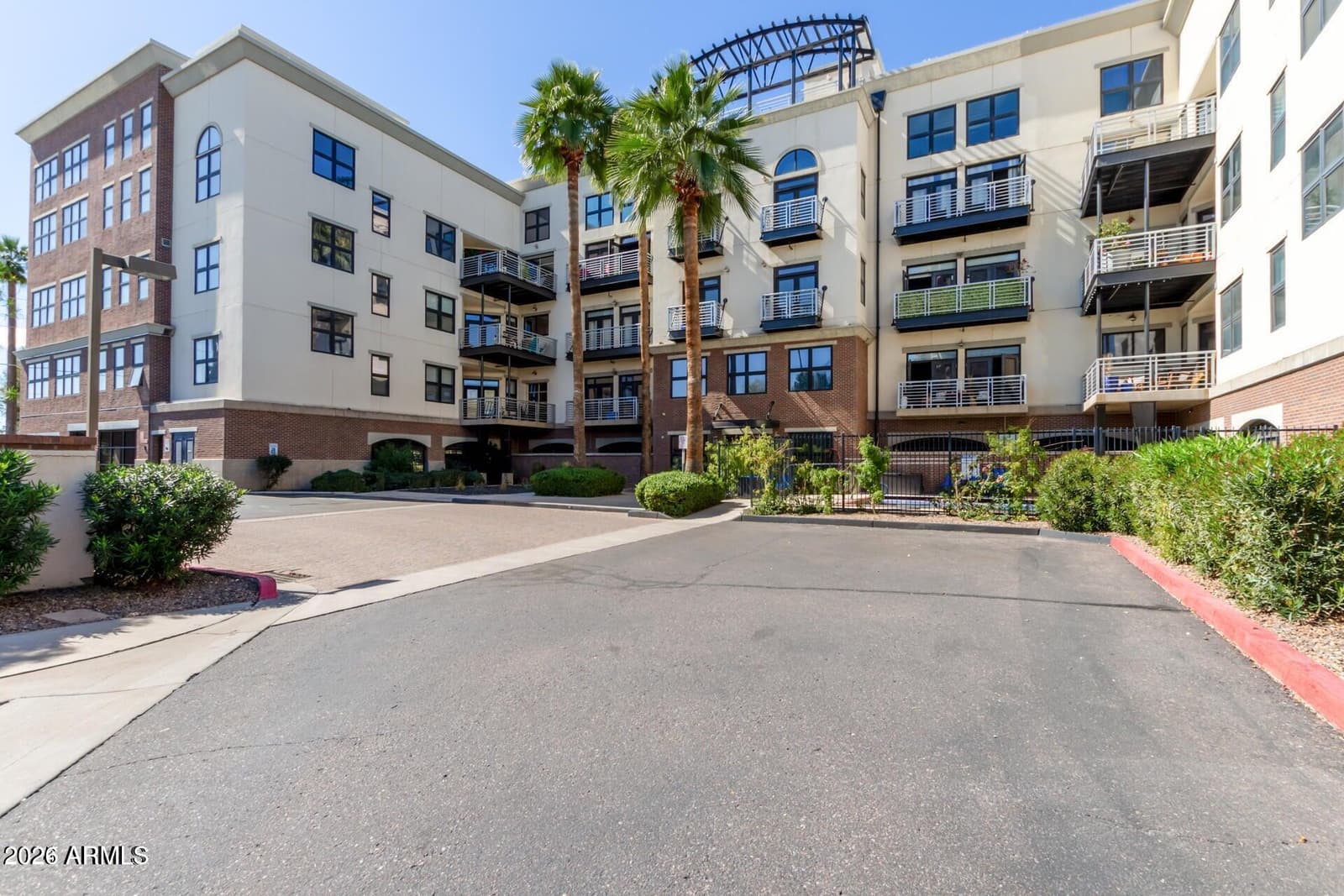 914 E OSBORN Road 417, Phoenix, AZ 85014 — photo 1 of 26