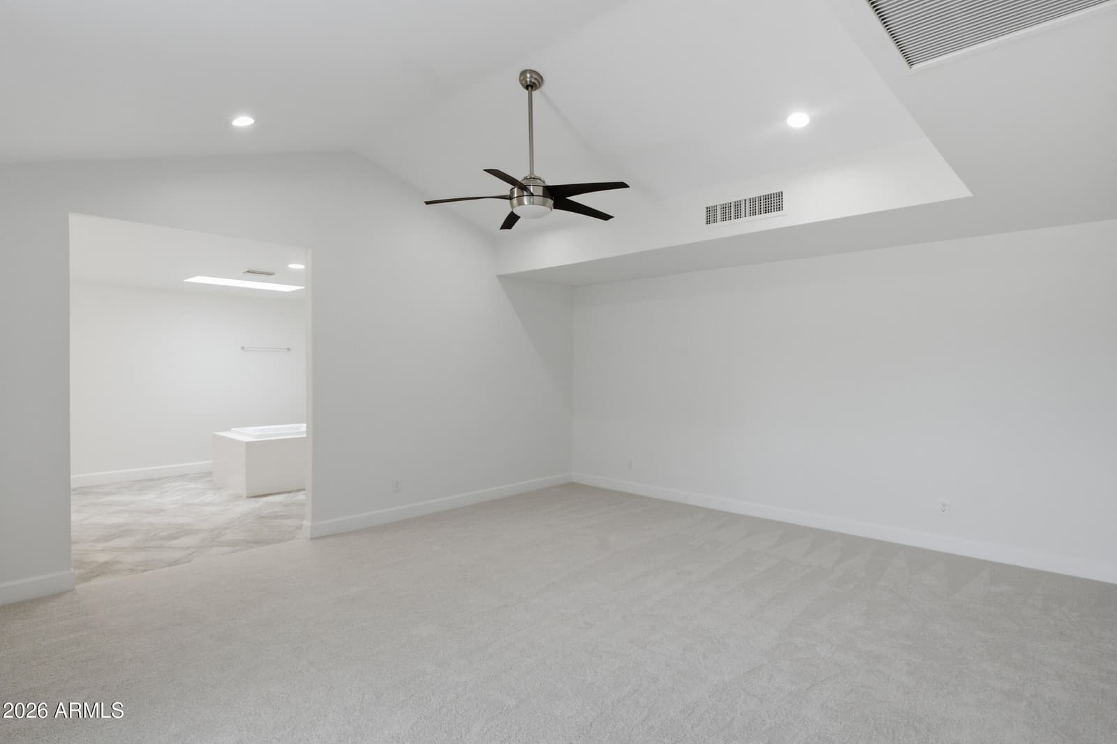 5140 E OSBORN Road, Phoenix, AZ 85018 — photo 15 of 37