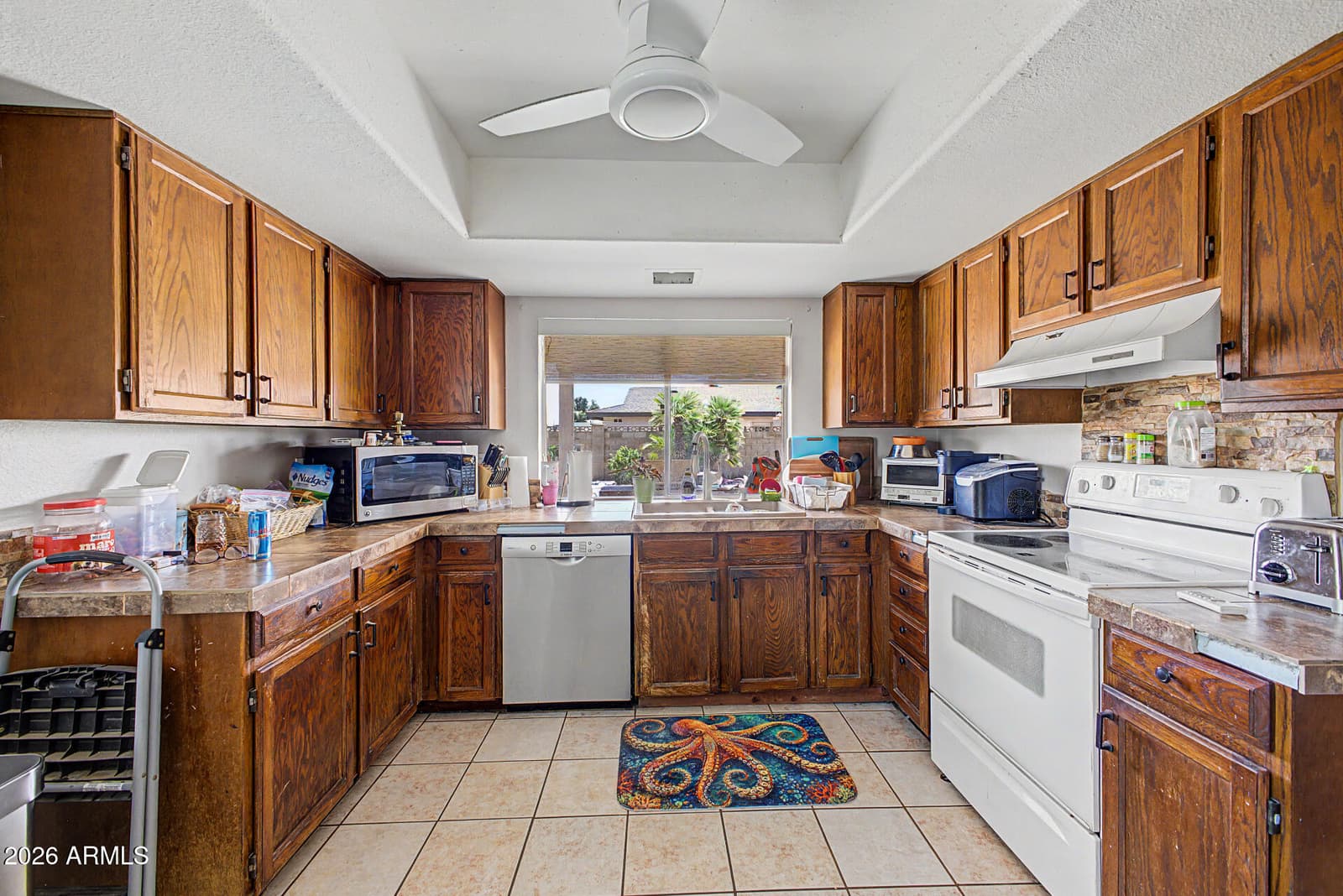 4961 W EL CAMINITO Drive, Glendale, AZ 85302 — photo 10 of 17