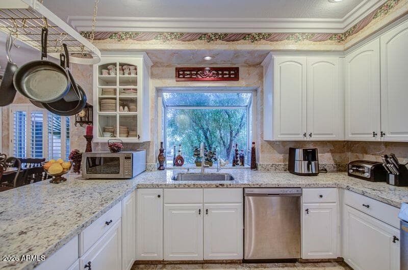 2201 E TAHITIAN Way, Gilbert, AZ 85234 — photo 13 of 138