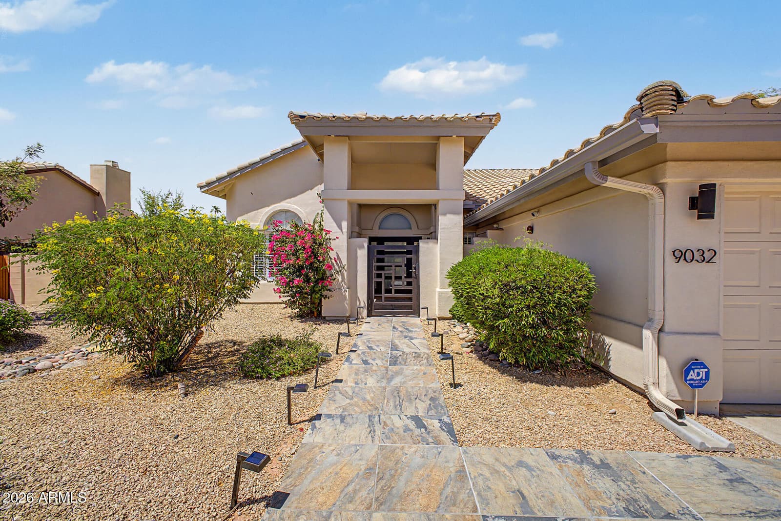 9032 E LARKSPUR Drive, Scottsdale, AZ 85260 — photo 3 of 39