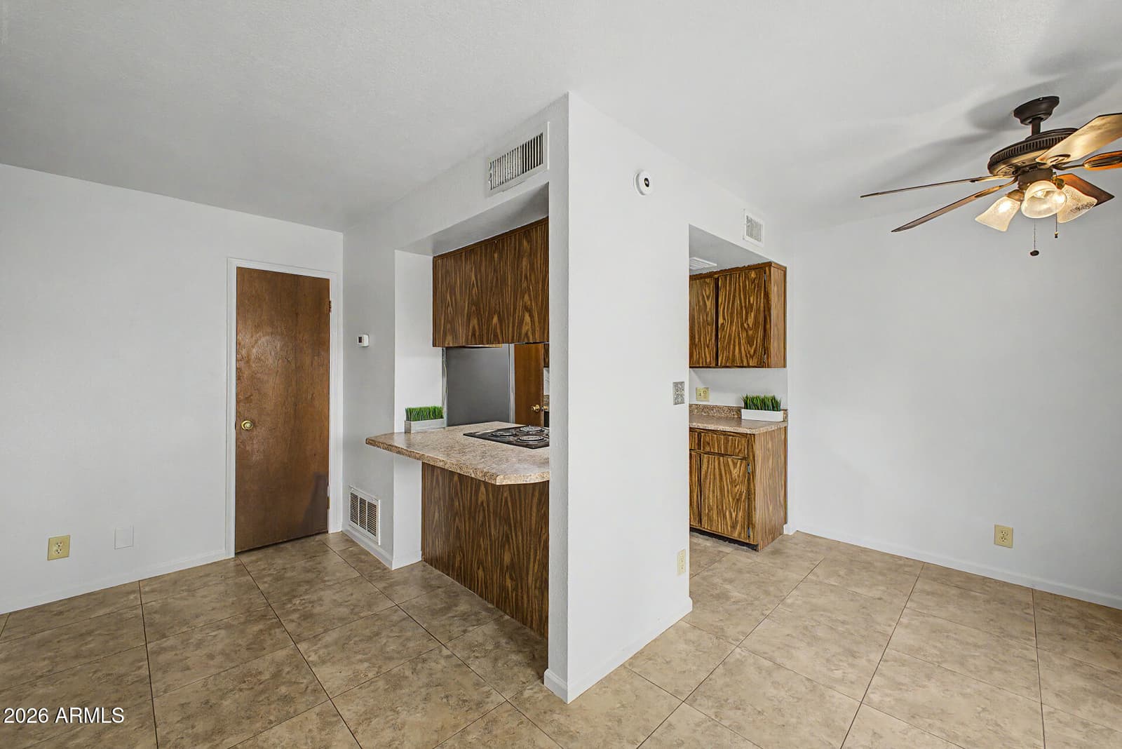 8841 N 12TH Place, Phoenix, AZ 85020 — photo 8 of 30