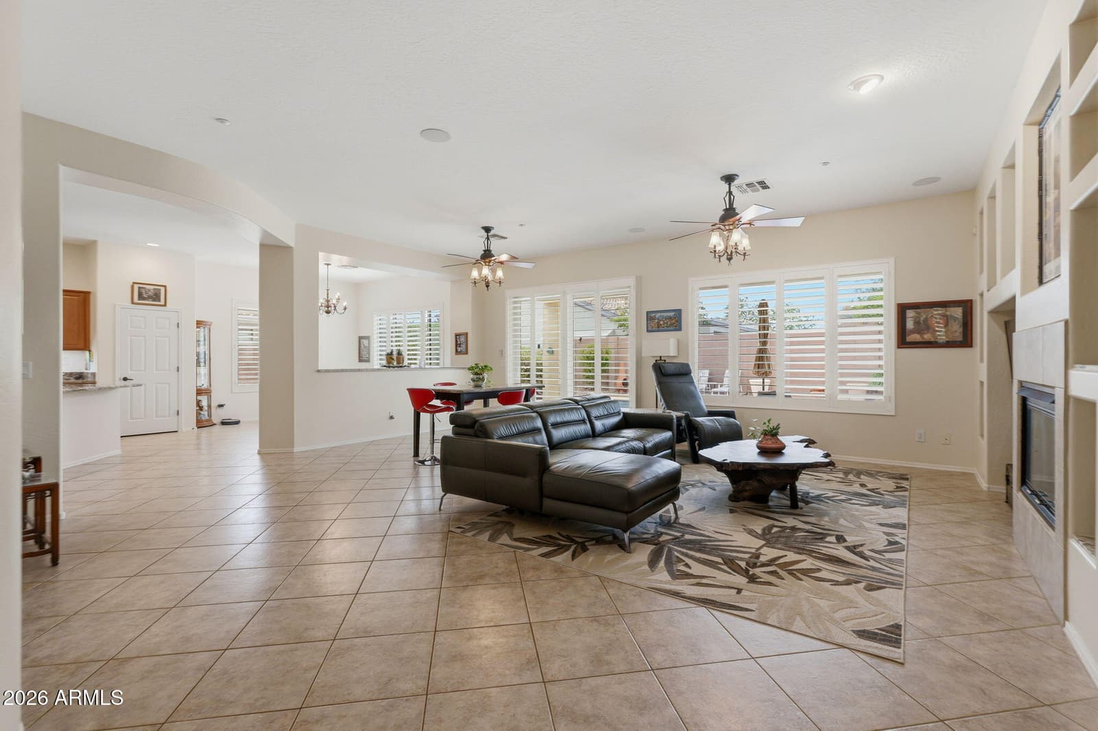 41812 N IRON HORSE Court, Anthem, AZ 85086 — photo 4 of 42