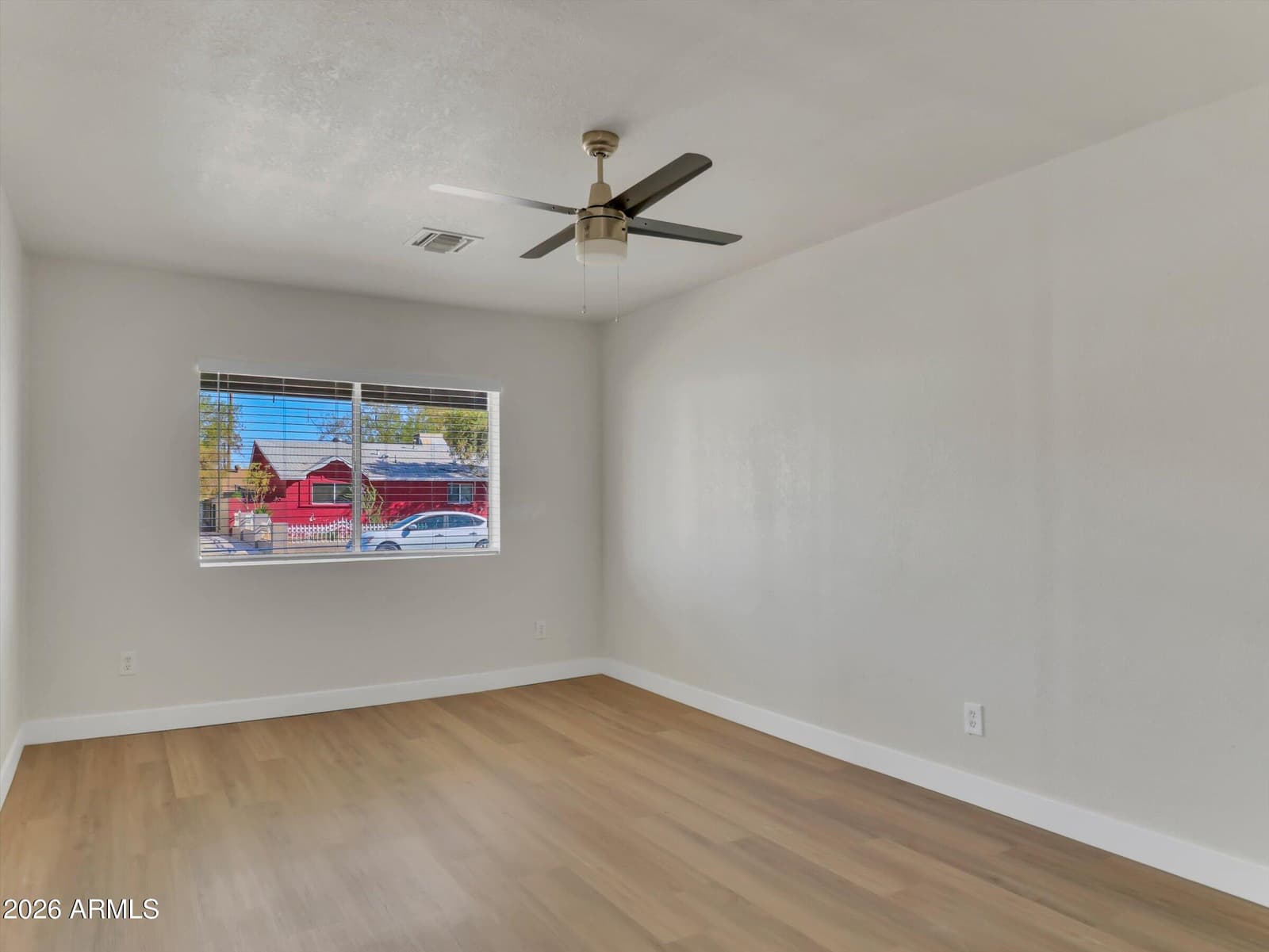 6014 W AVALON Drive, Phoenix, AZ 85033 — photo 17 of 29