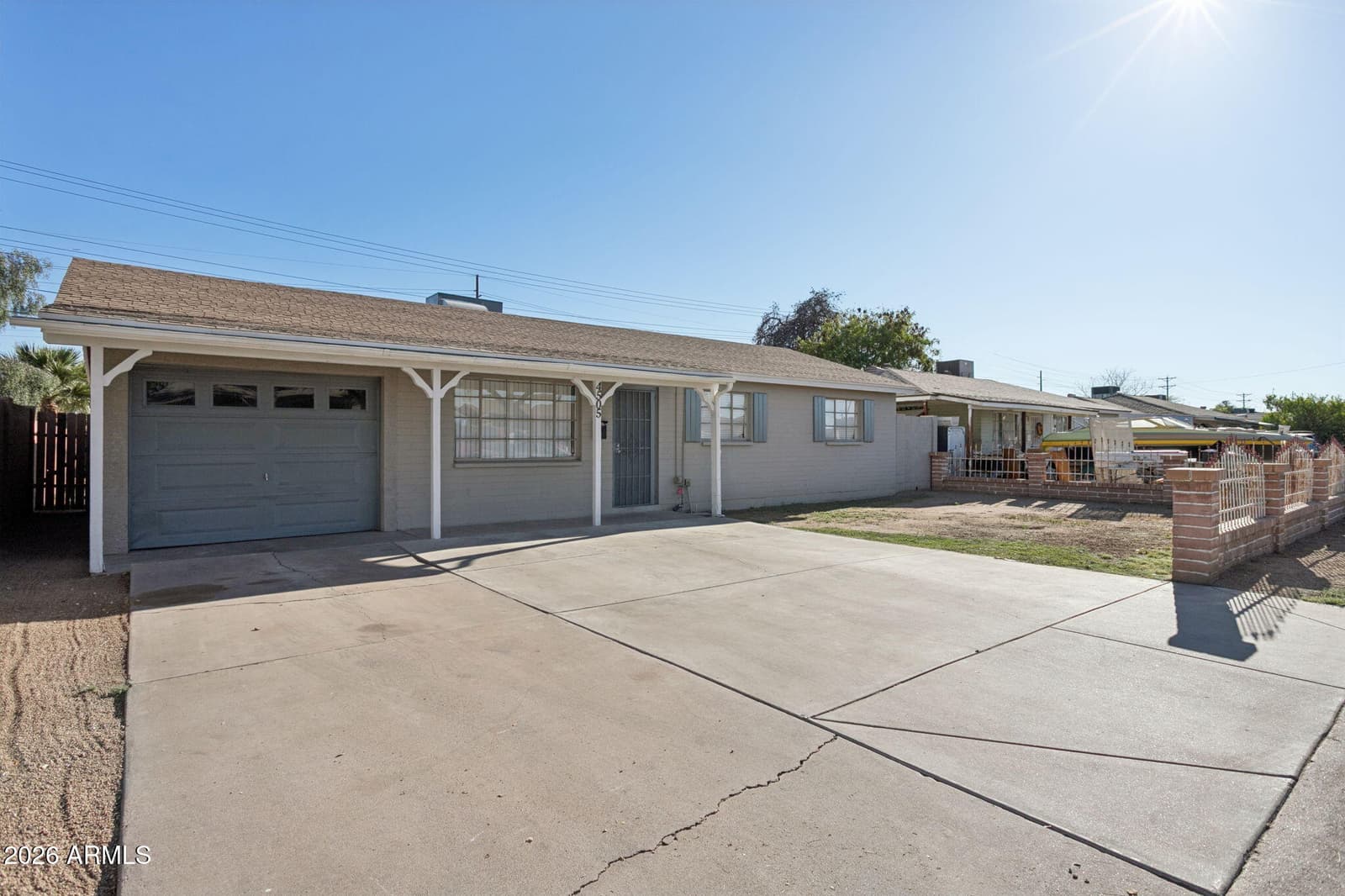 4505 W CRITTENDEN Lane, Phoenix, AZ 85031 — photo 2 of 19