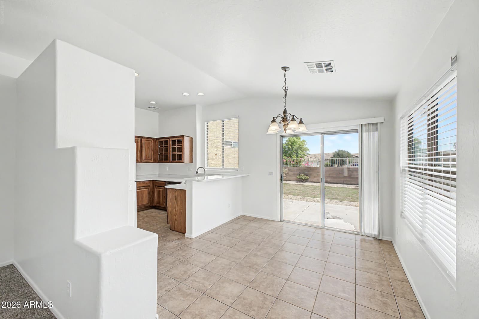 1234 W MESQUITE TREE Lane, San Tan Valley, AZ 85143 — photo 6 of 21
