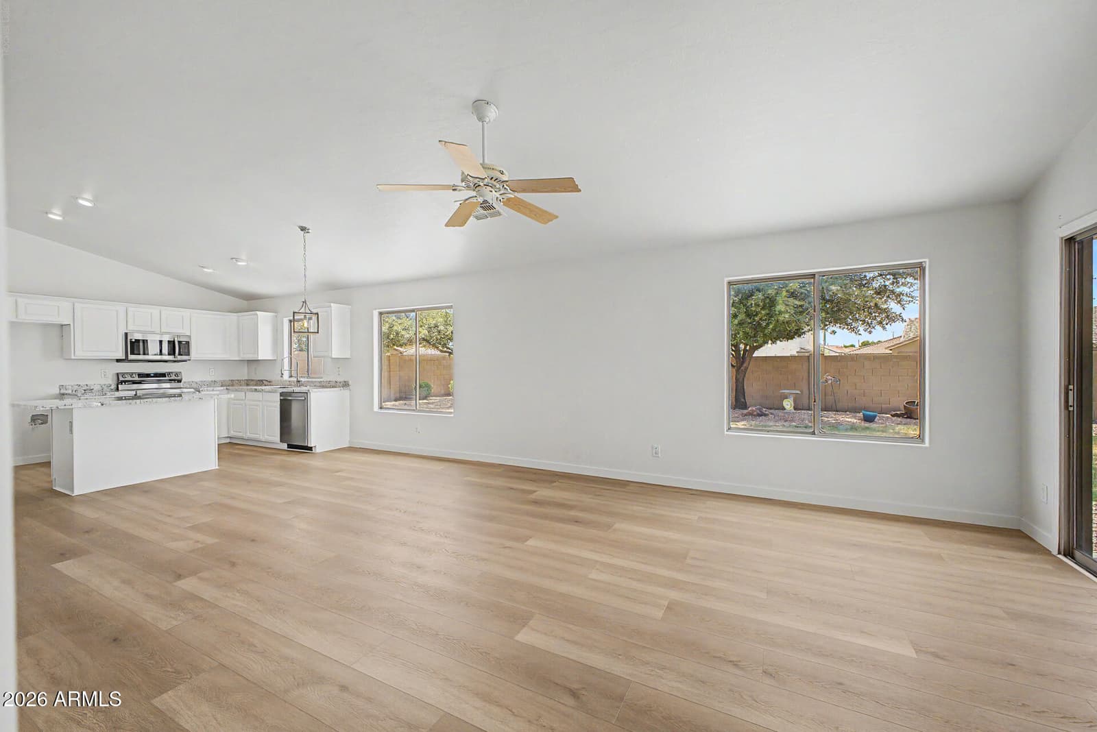 3866 S JOSHUA TREE Lane, Gilbert, AZ 85297 — photo 14 of 46