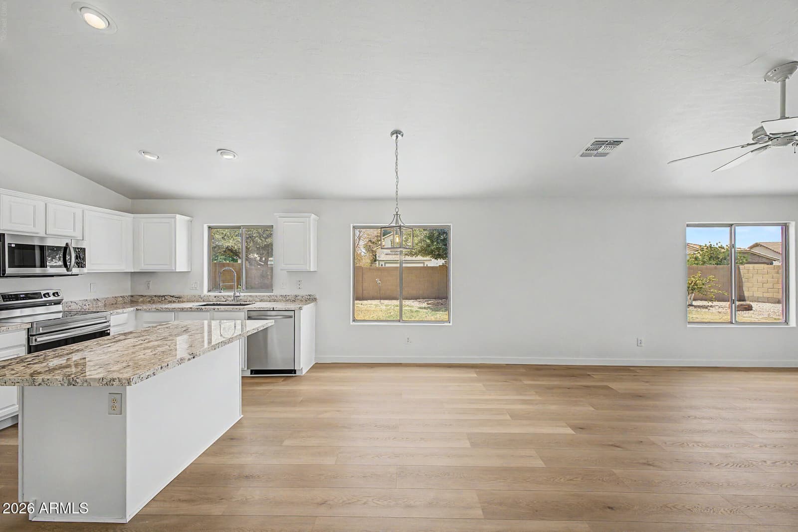 3866 S JOSHUA TREE Lane, Gilbert, AZ 85297 — photo 16 of 46