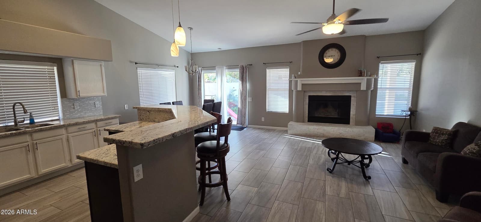 3124 N MEADOW Drive, Avondale, AZ 85392 — photo 8 of 33