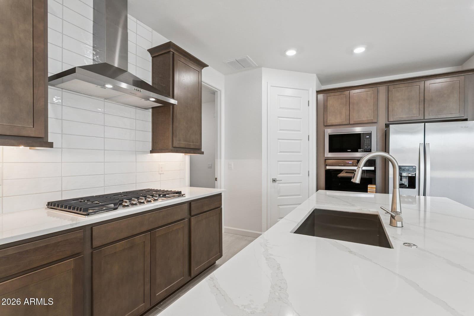 27465 N 69TH Lane, Peoria, AZ 85383 — photo 13 of 30