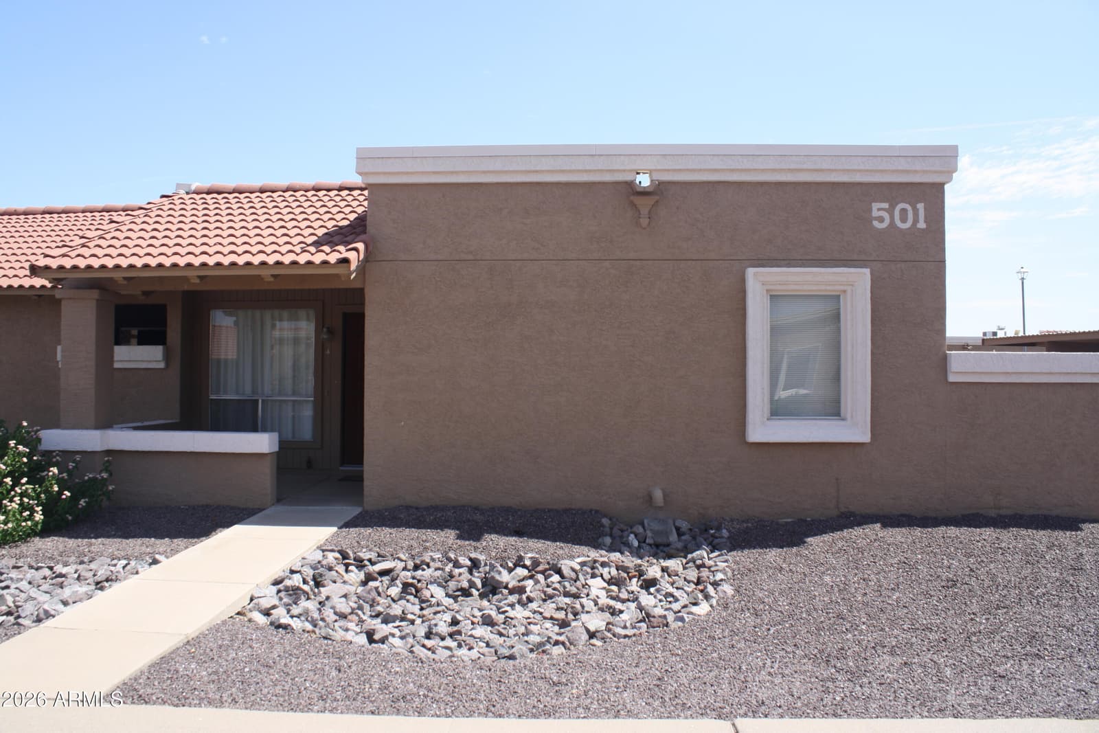 501 W HONONEGH Drive 4, Phoenix, AZ 85027 — photo 1 of 19