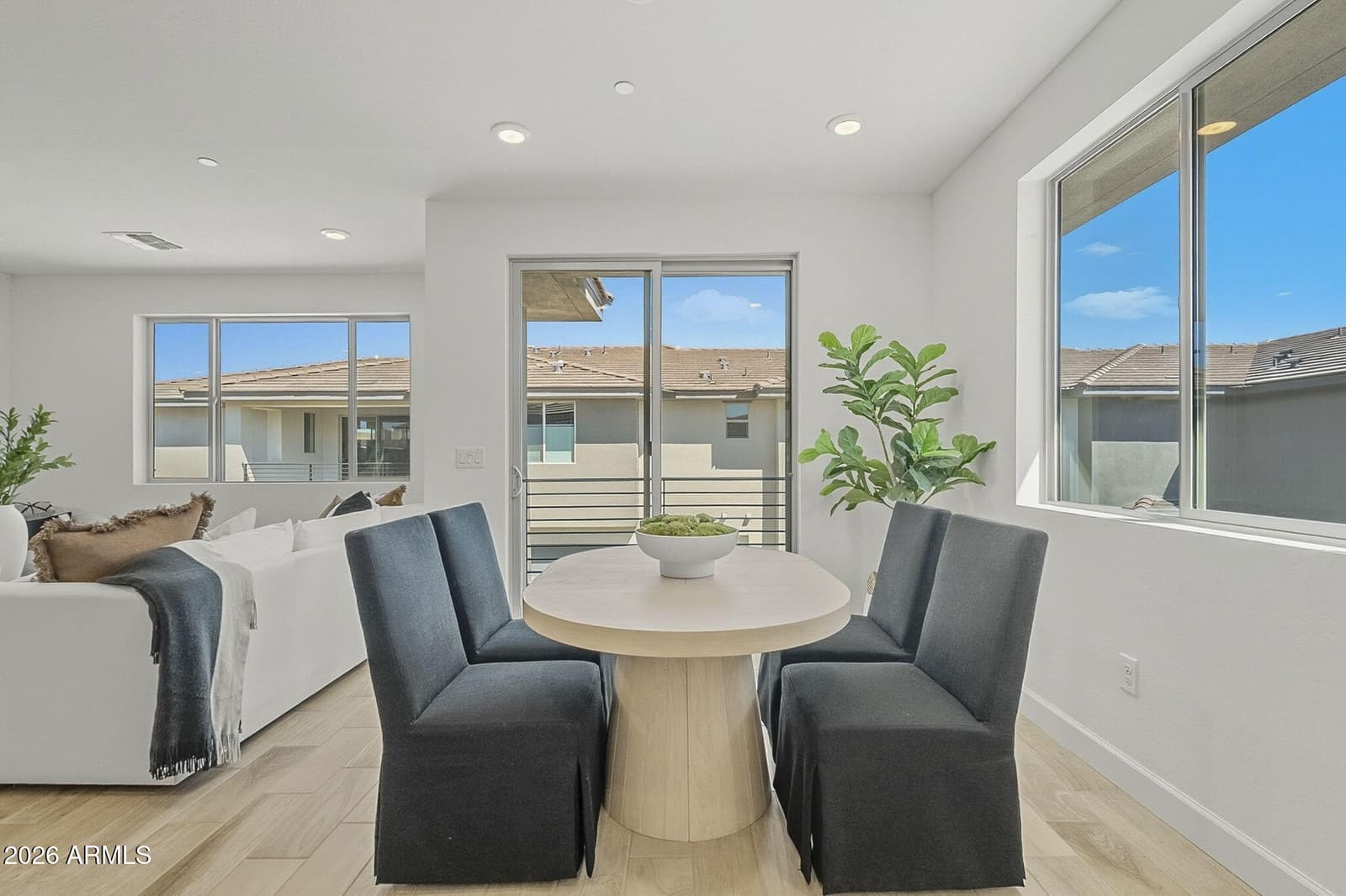 2121 W SONORAN DESERT Drive 99, Phoenix, AZ 85085 — photo 10 of 33