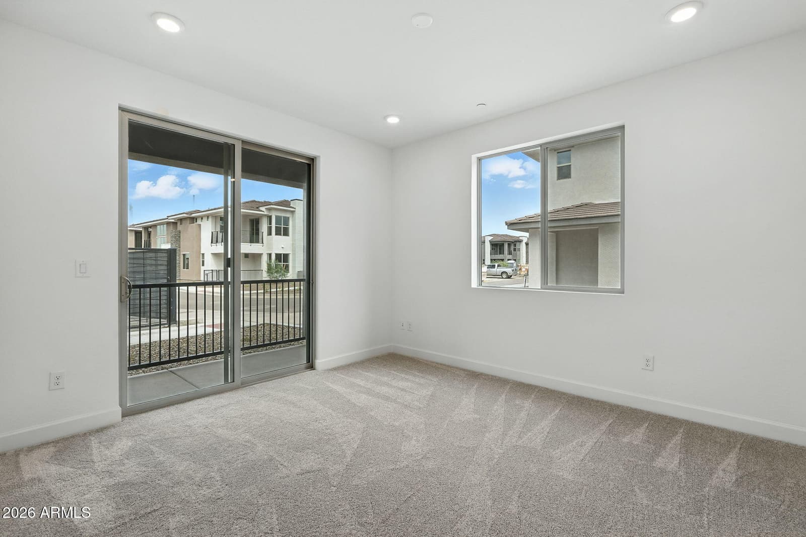 2121 W SONORAN DESERT Drive 99, Phoenix, AZ 85085 — photo 24 of 33