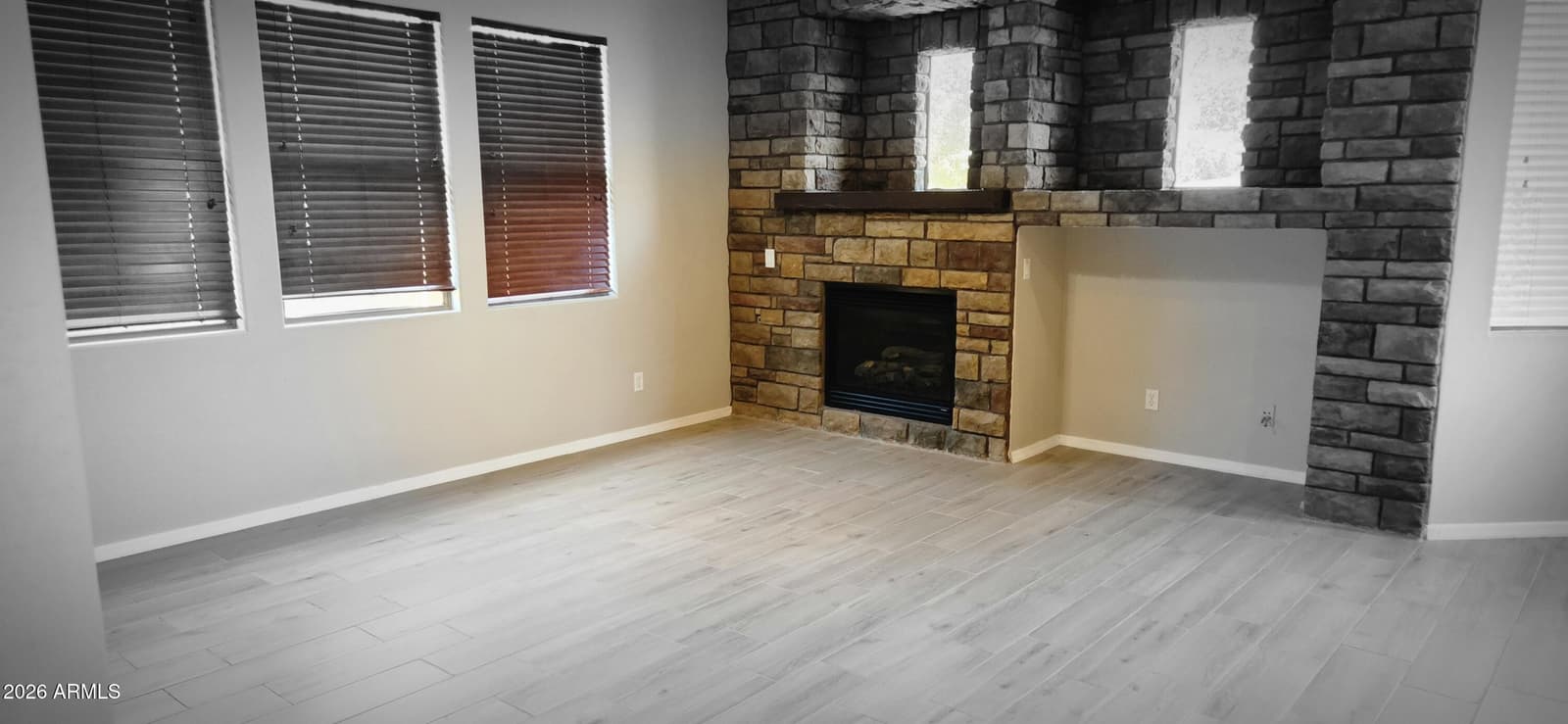 1046 E PHELPS Street, Gilbert, AZ 85295 — photo 5 of 29