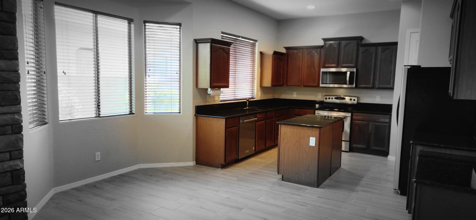 1046 E PHELPS Street, Gilbert, AZ 85295 — photo 7 of 29
