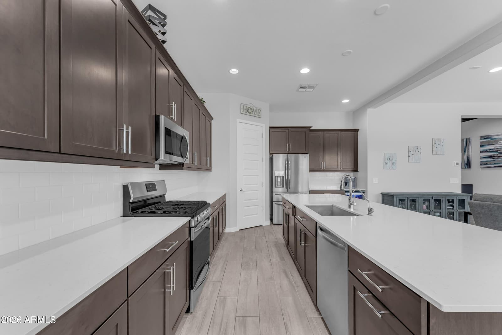 4103 S QUINN Avenue, Gilbert, AZ 85297 — photo 8 of 52