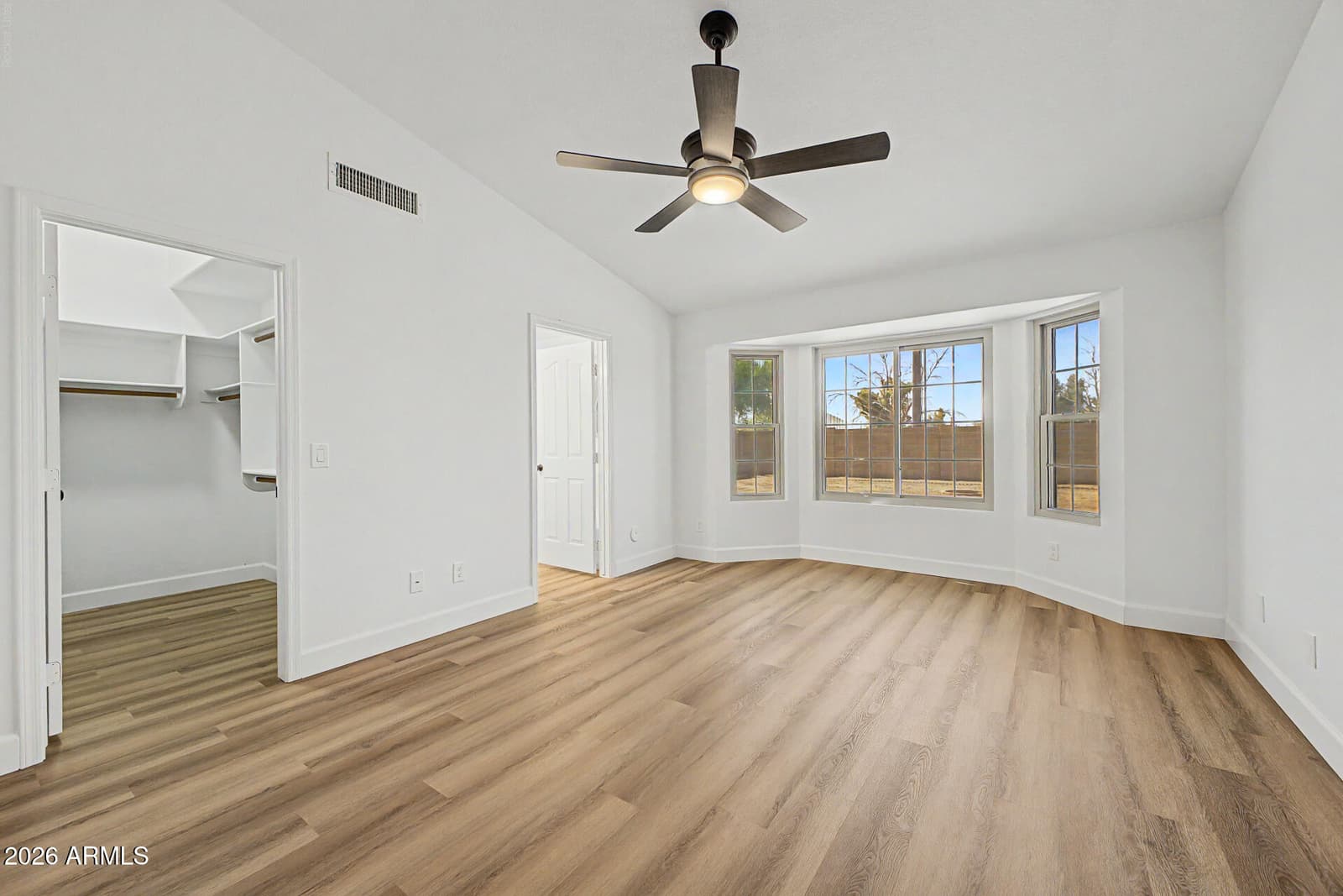 3701 E RENEE Drive, Phoenix, AZ 85050 — photo 12 of 28