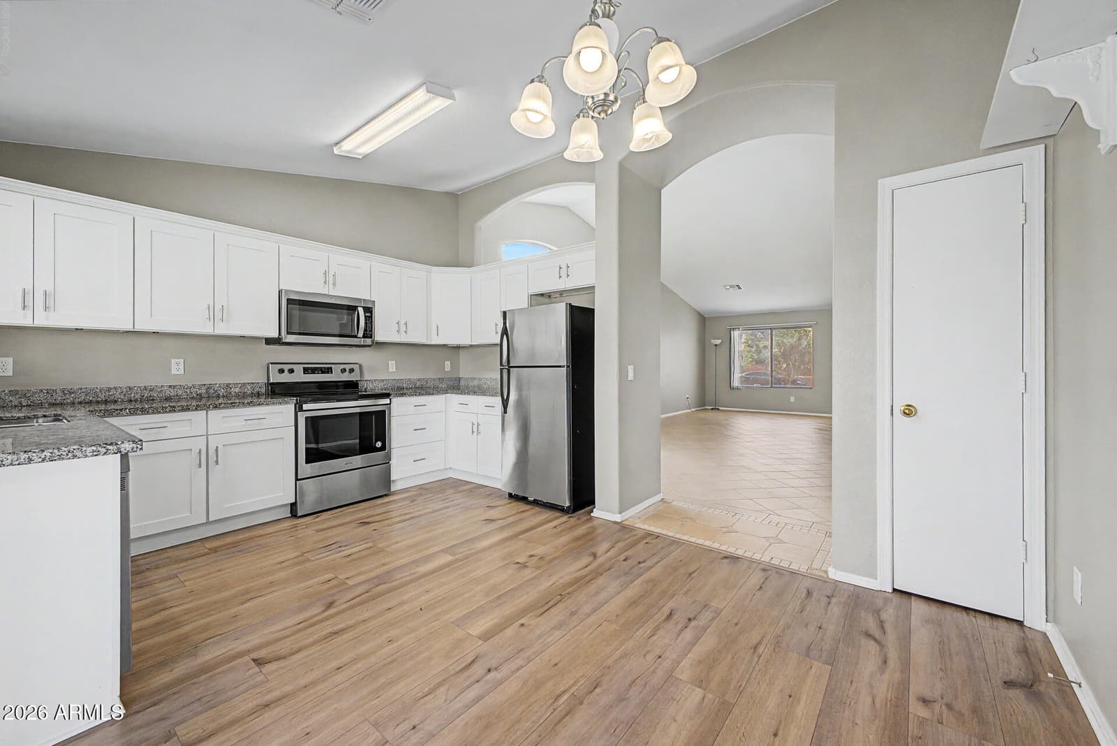 8430 W CORA Lane, Phoenix, AZ 85037 — photo 8 of 40