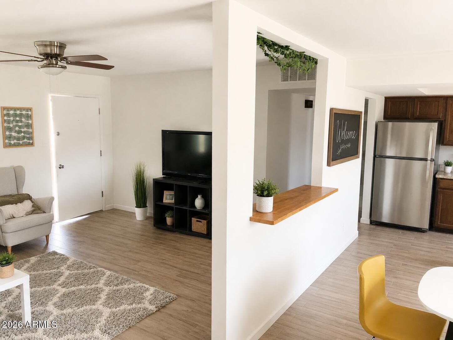 15 E ALAMEDA Drive, Tempe, AZ 85282 — photo 2 of 5