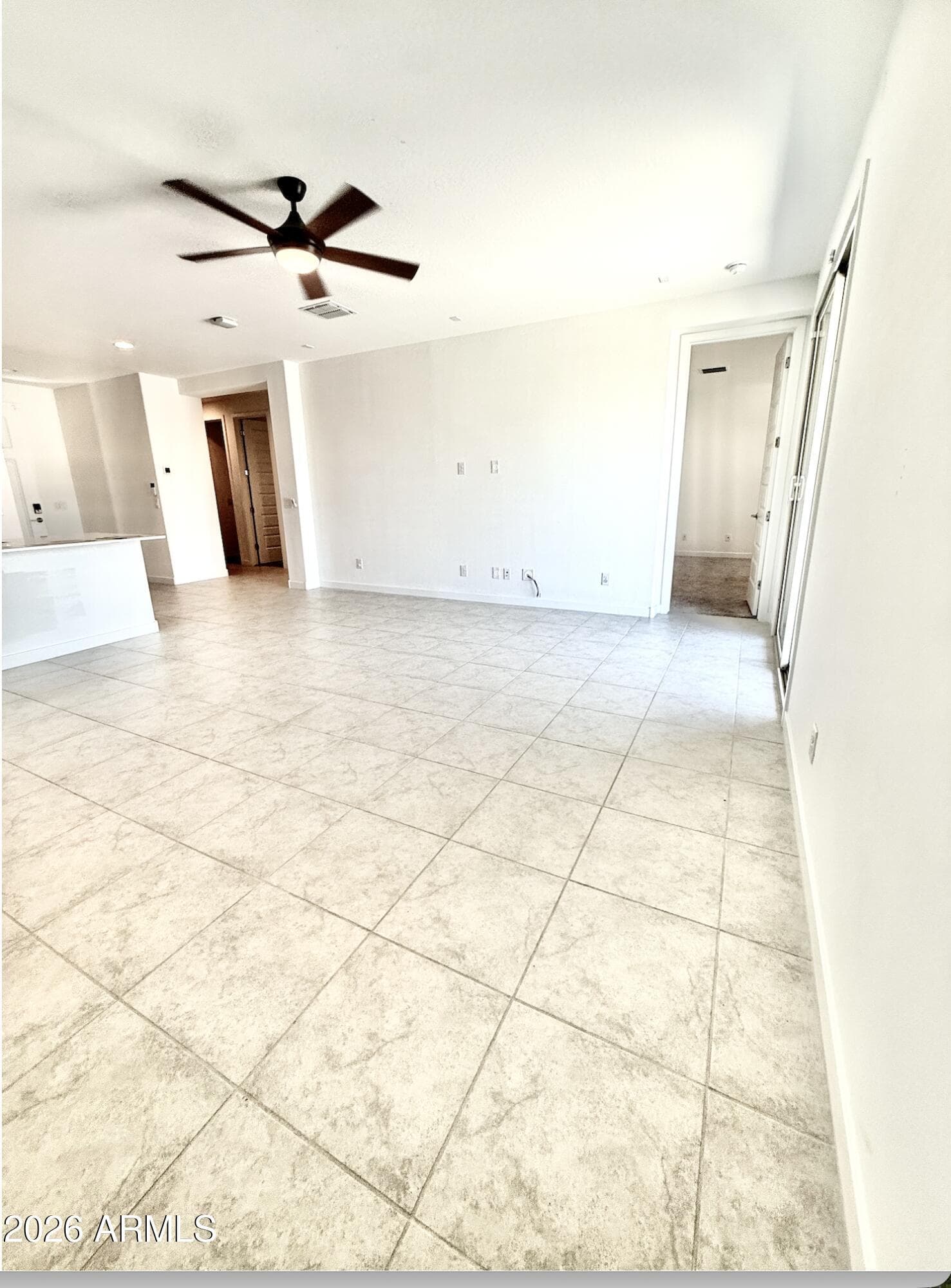 3807 S 65TH Avenue, Phoenix, AZ 85043 — photo 6 of 40