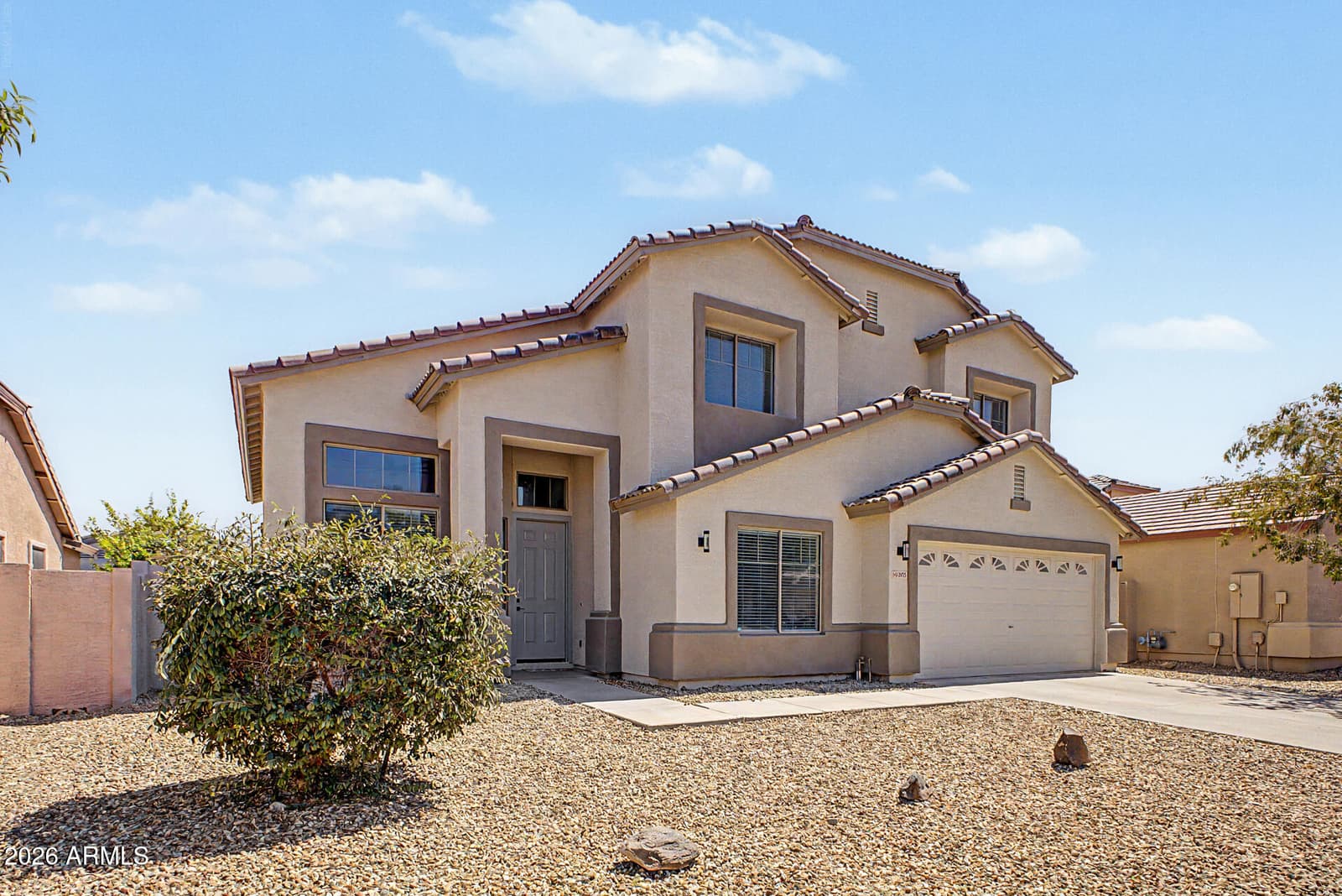 10925 W DAVIS Lane, Avondale, AZ 85323 — photo 4 of 46