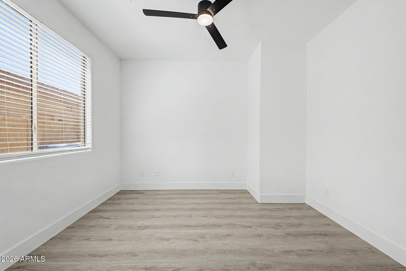 10925 W DAVIS Lane, Avondale, AZ 85323 — photo 19 of 46