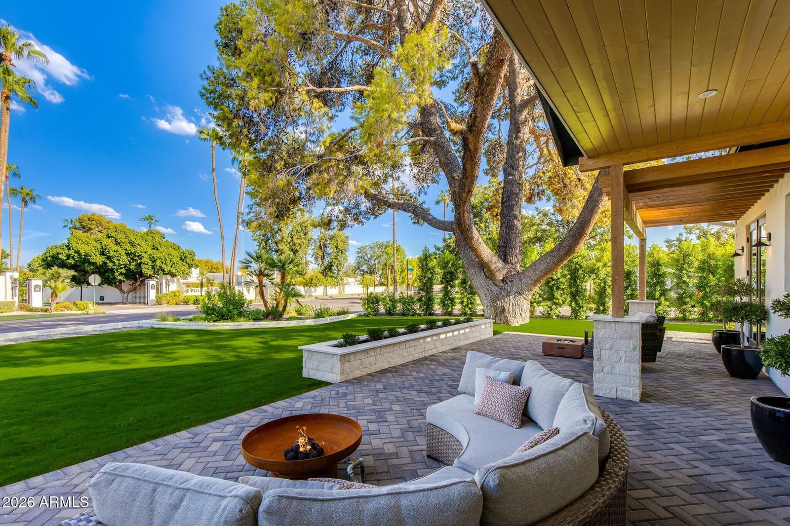 6838 E EXETER Boulevard, Scottsdale, AZ 85251 — photo 10 of 82