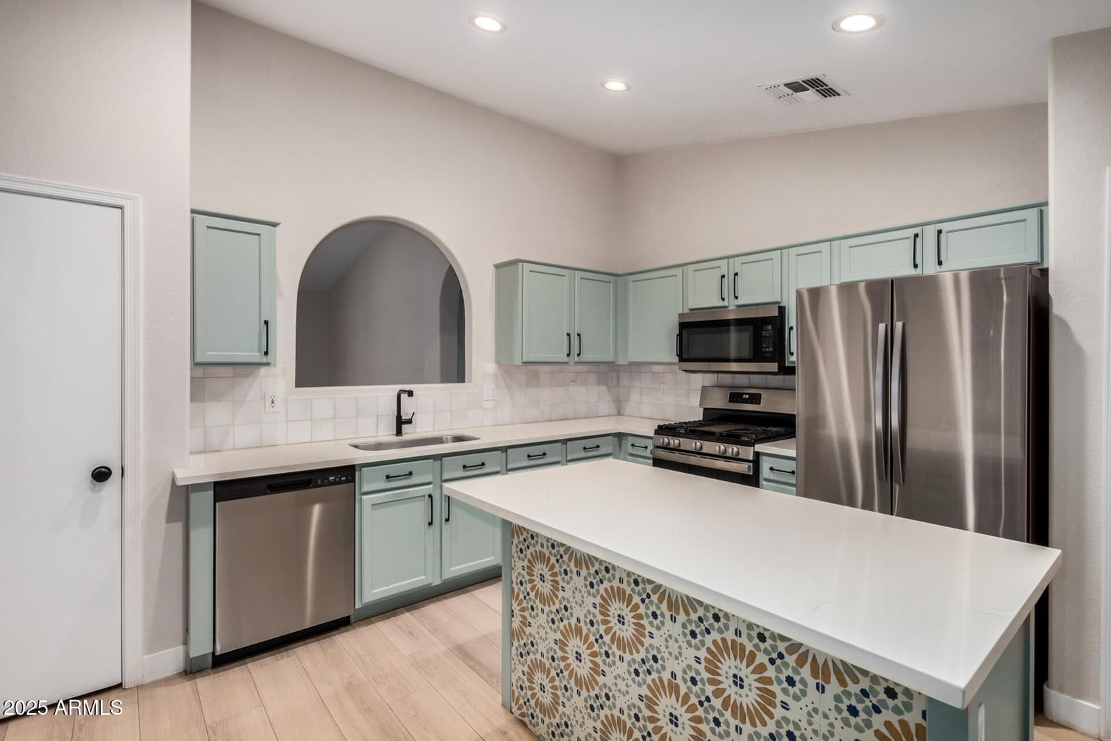 3885 E LAMBETH Place, San Tan Valley, AZ 85140 — photo 4 of 27