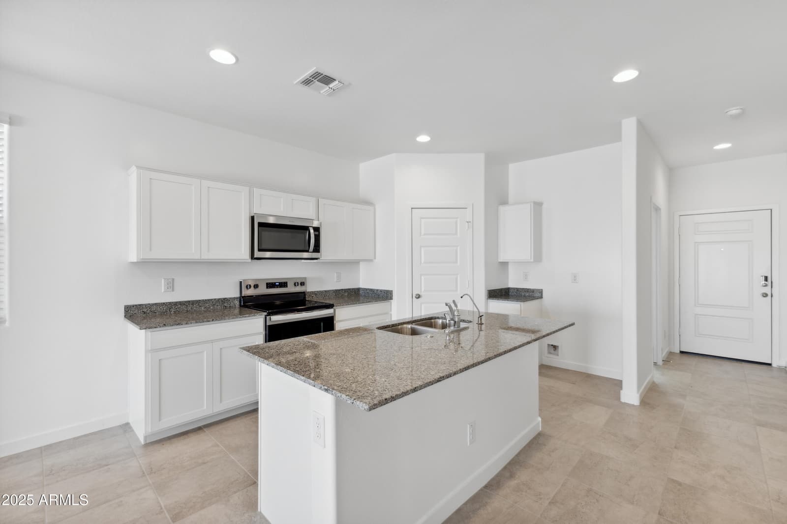 1357 W SHANNONS Way, Coolidge, AZ 85128 — photo 5 of 19