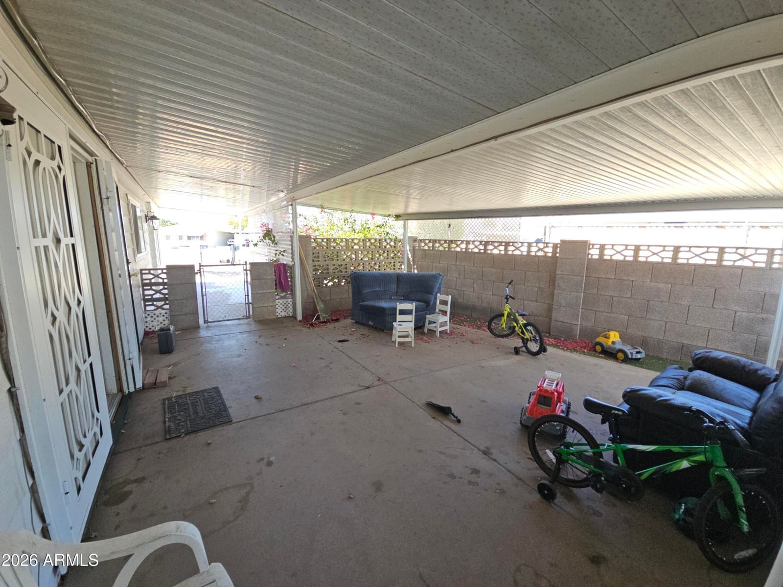 6543 W HATCHER Road E, Glendale, AZ 85302 — photo 4 of 22