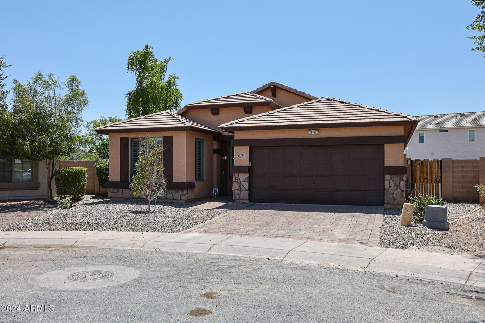 10101 W CORDES Road, Tolleson, AZ 85353 — photo 3 of 41