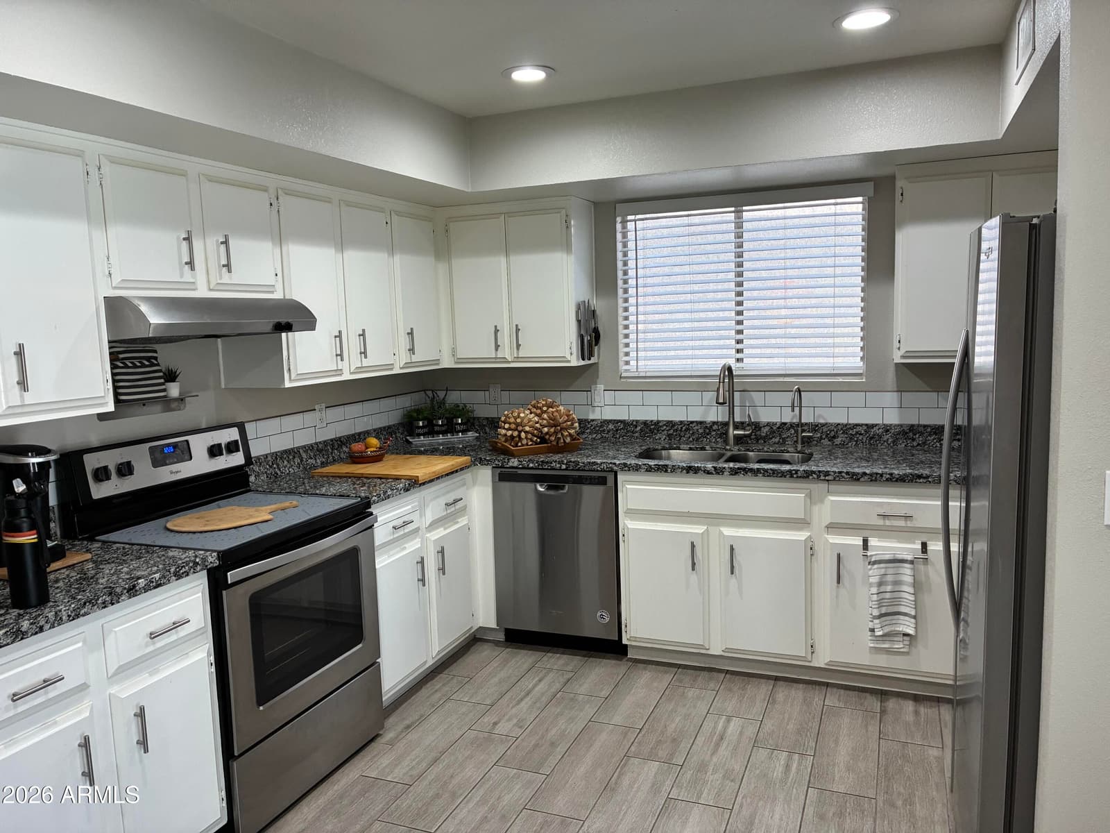 26213 S EASTLAKE Drive, Sun Lakes, AZ 85248 — photo 12 of 34