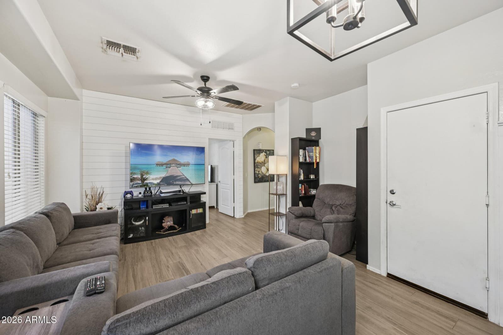 905 S BRISTOL, Mesa, AZ 85208 — photo 5 of 20