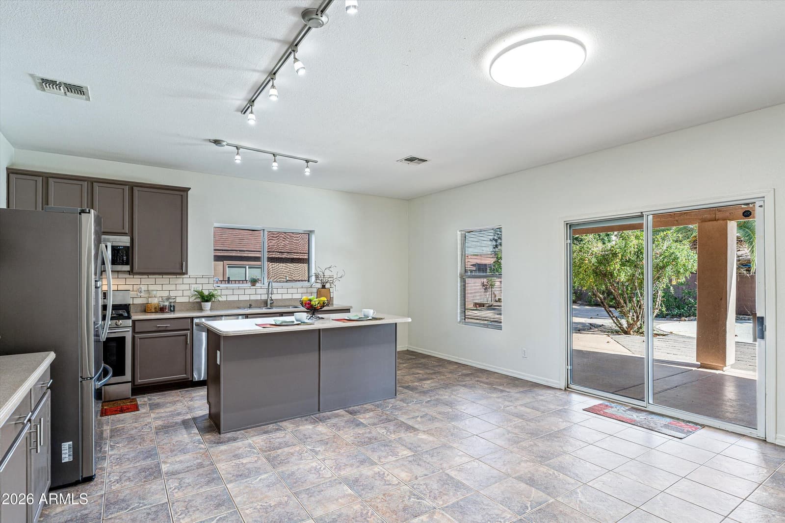 304 E WESTERN HEMLOCK Place, Sahuarita, AZ 85629 — photo 12 of 50
