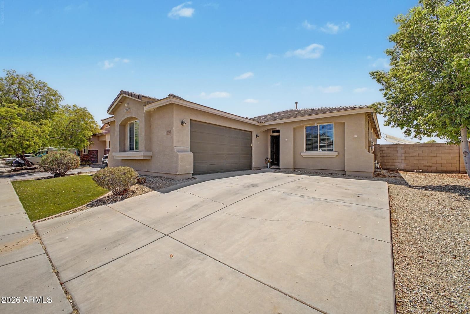 17373 W PINNACLE VISTA Drive, Surprise, AZ 85387 — photo 3 of 21