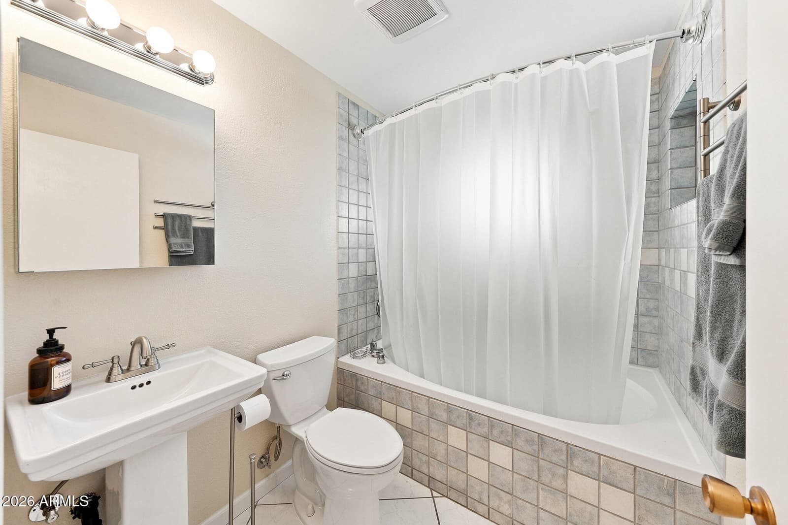 1202 E NORTHVIEW Avenue, Phoenix, AZ 85020 — photo 17 of 26